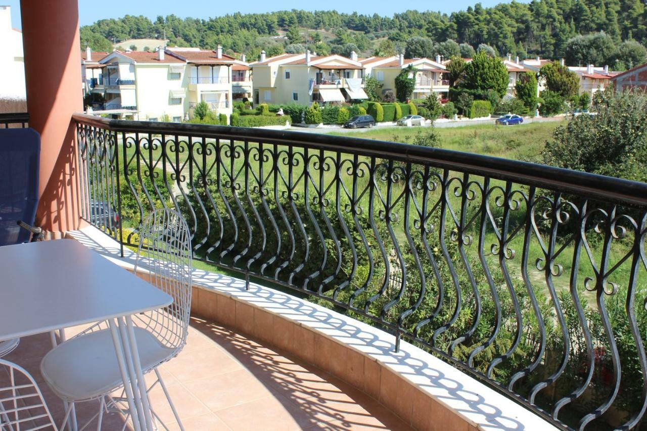 Siviri Apartment In Blu Екстериор снимка