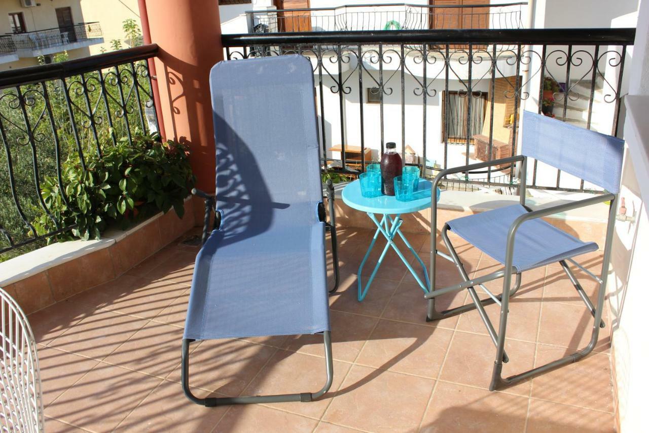 Siviri Apartment In Blu Екстериор снимка